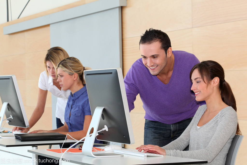辦公室工作人員業務培訓 計算機技術培訓的重要性與實施策略